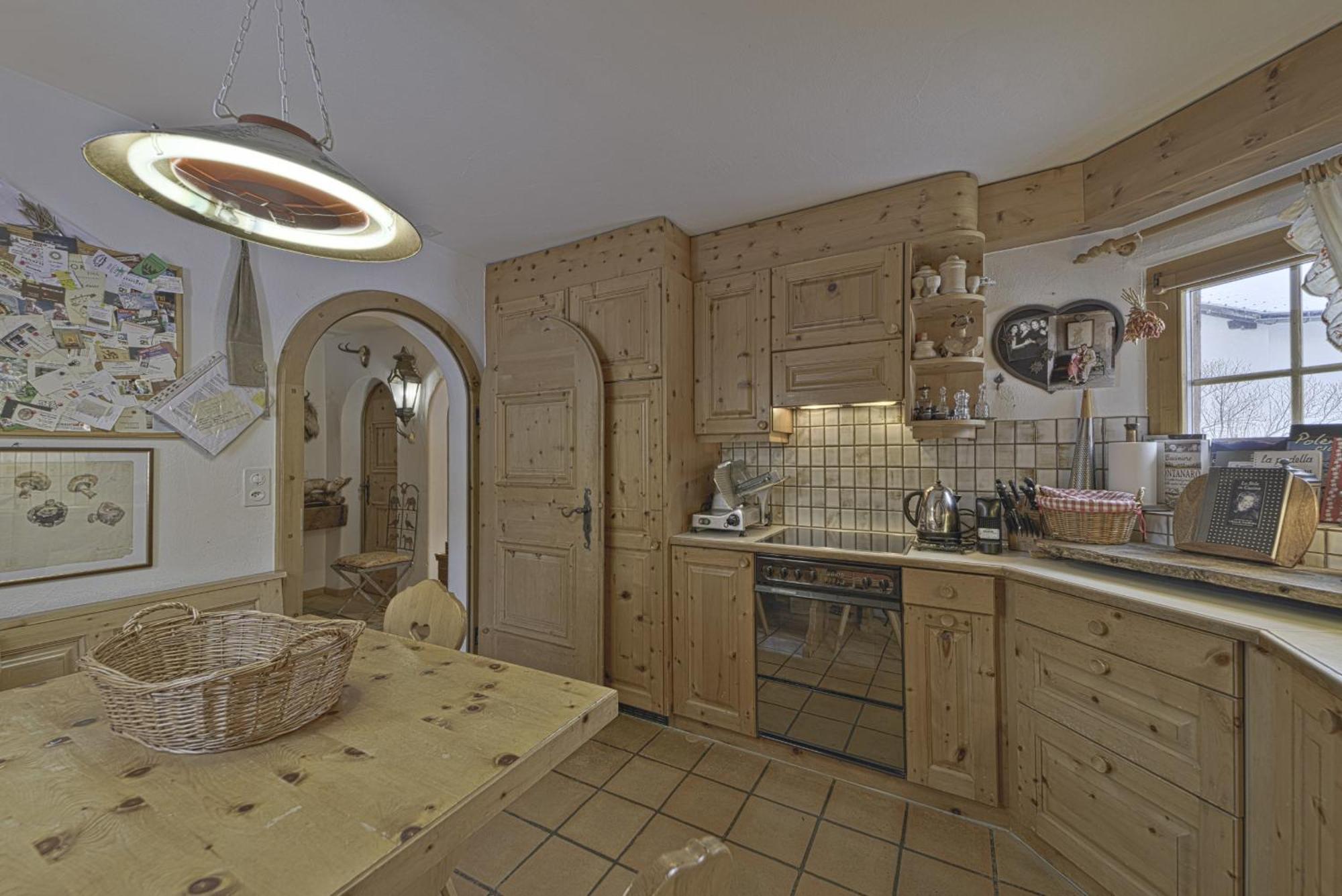 Chesa Brunzigna - Zuoz Apartment ภายนอก รูปภาพ